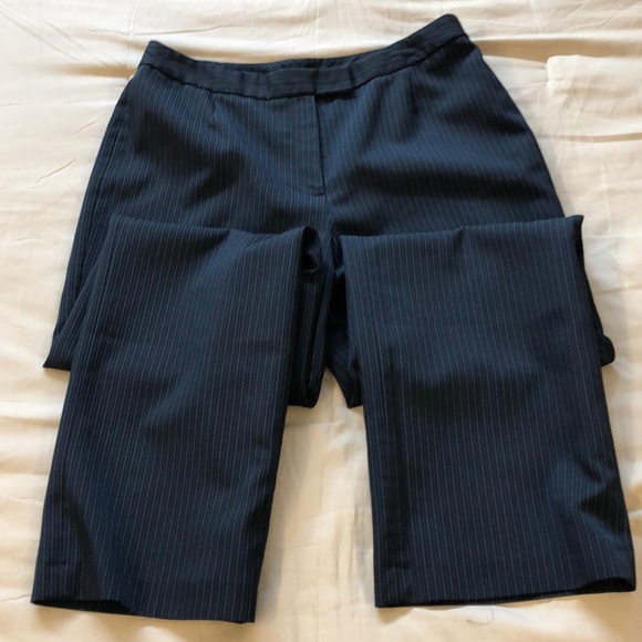 Jones Wear Navy Blue Pin Striped Dress Pants Size 10 - Picture 4 of 6